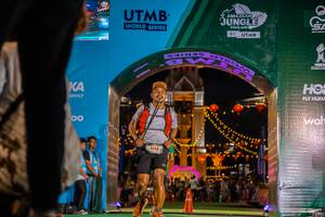 BIB: 5118, 
                            <button type="button" onclick="openModal(21811595)" class="btn btn-primary btn-sm float-right btn-popup" data-toggle="modal" data-target=".modal-high-quality">
                        <i class="fas fa-shopping-cart"></i> Add to Cart
                    </button>
                                            <button type="button" onclick="isThisMe(21811595, true)" class="btn btn-success btn-sm float-right btn-popup btn-isme hidden" data-toggle="tooltip" data-placement="bottom" title="นี่คือรูปของคุณใช่ไหม คลิกที่นี่เพื่อเอาเข้าอัลบั้ม">
                        <i class="fas fa-plus"></i> Add to album
                    </button>
                    <button type="button" onclick="isThisMe(21811595, false)" class="btn btn-warning btn-sm float-right btn-popup btn-isnotme hidden">
                        <i class="fas fa-ban"></i> Remove from album
                    </button>